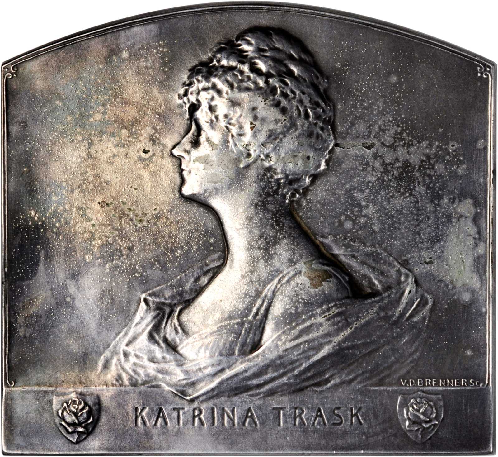 1907 Katrina Trask Plaque. Silver. 80 mm x 83 mm arched top